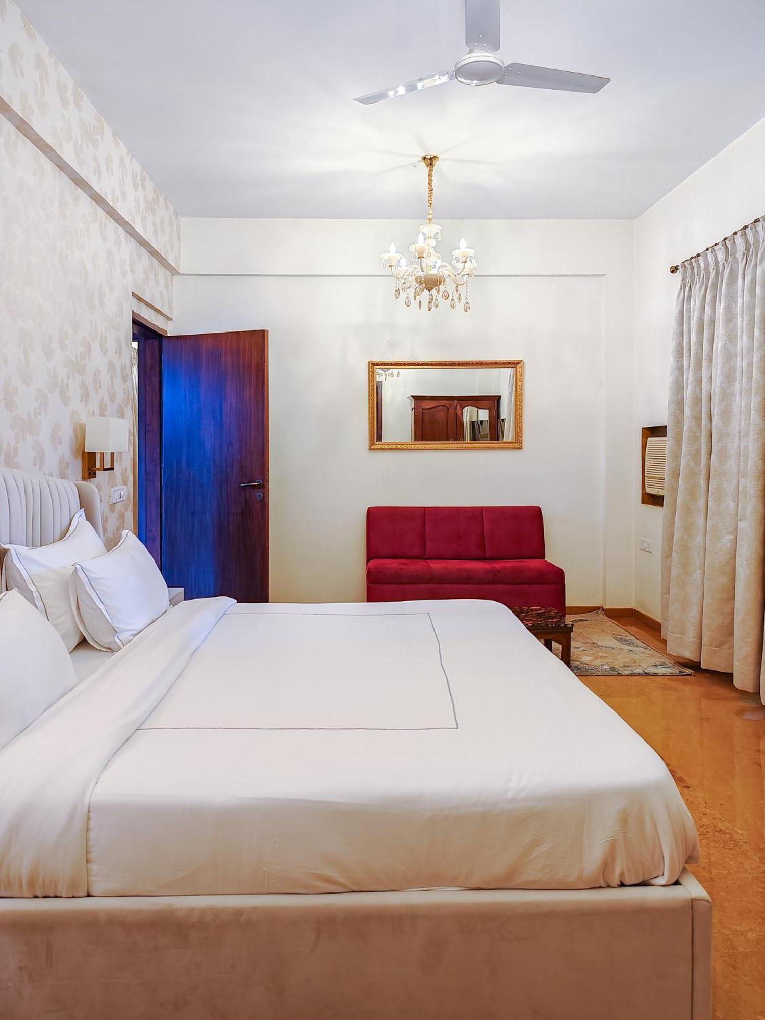 White Stallion Villa Lonavala Exterior photo