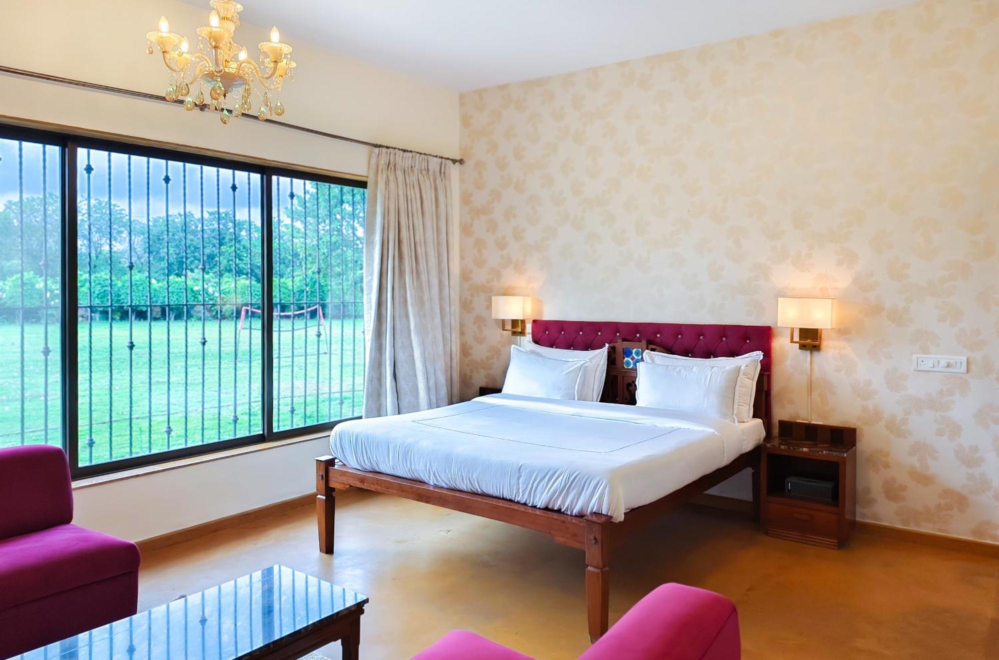 White Stallion Villa Lonavala Exterior photo